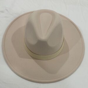 Treasure & Bond Cream Women's Hat